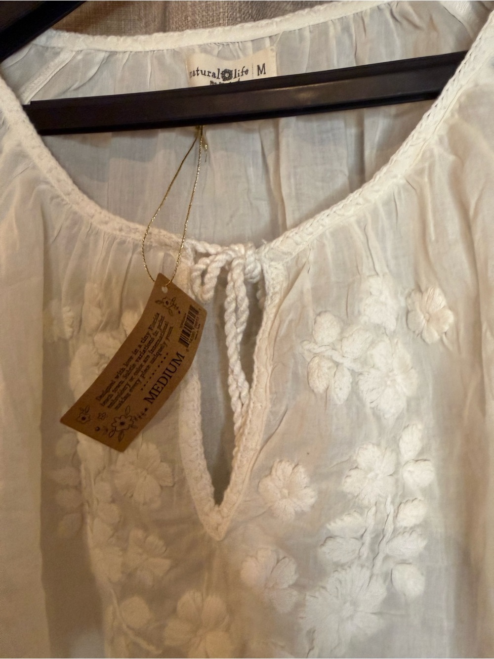 Natural Life White Cotton Embroidered Peasant Blouse M NWT - Picture 4 of 8